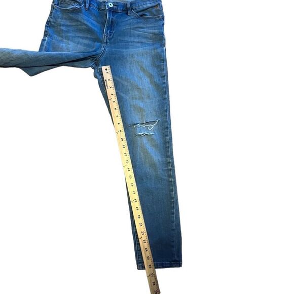 Tommy Hilfiger Greenwich Skinny Jeans. Authentically Distressed! Size 8. - Picture 15 of 15